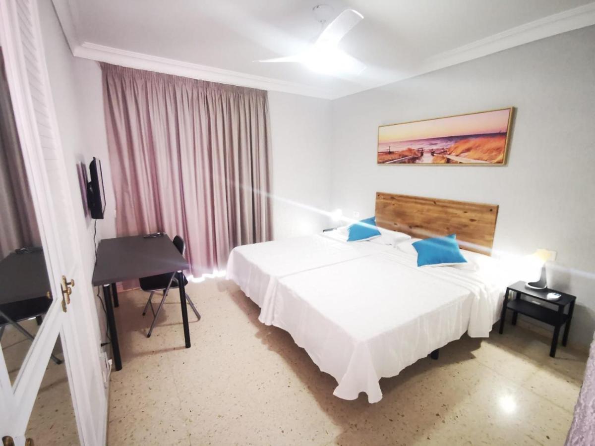 โอโย โฮเทล ดอน กันดิโด Hotel ปูแอร์โตเดลาครูซ ภายนอก รูปภาพ